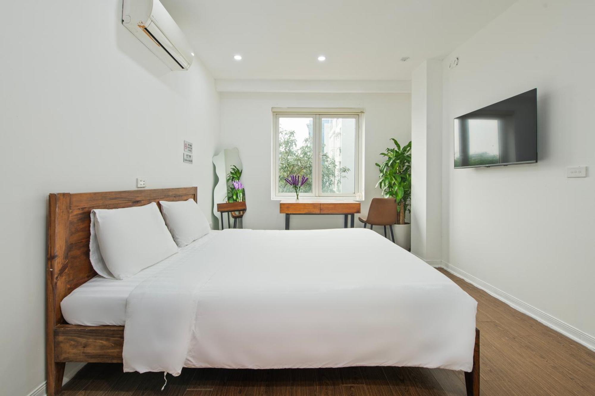Lakeside House Hanoi Exterior photo